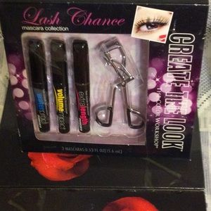 Mascara collection with eyelash curler.